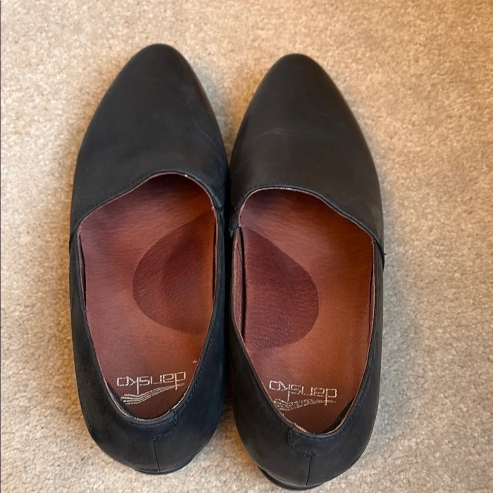 👔 Dansko Leather  Low Heel pointed toe slip one